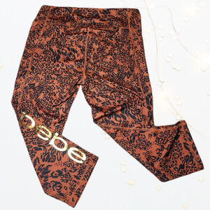 Bebe Mocha Animal Print Logo Activewear Capri Fashion Leggings ~ size Large